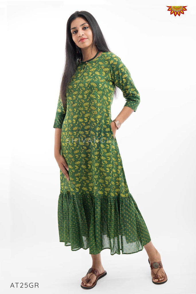 Embrace the Summer with Shivangi Clothing: Your New Destination for Cotton-Based Ethnic Elegance of Kurti and Night Wear