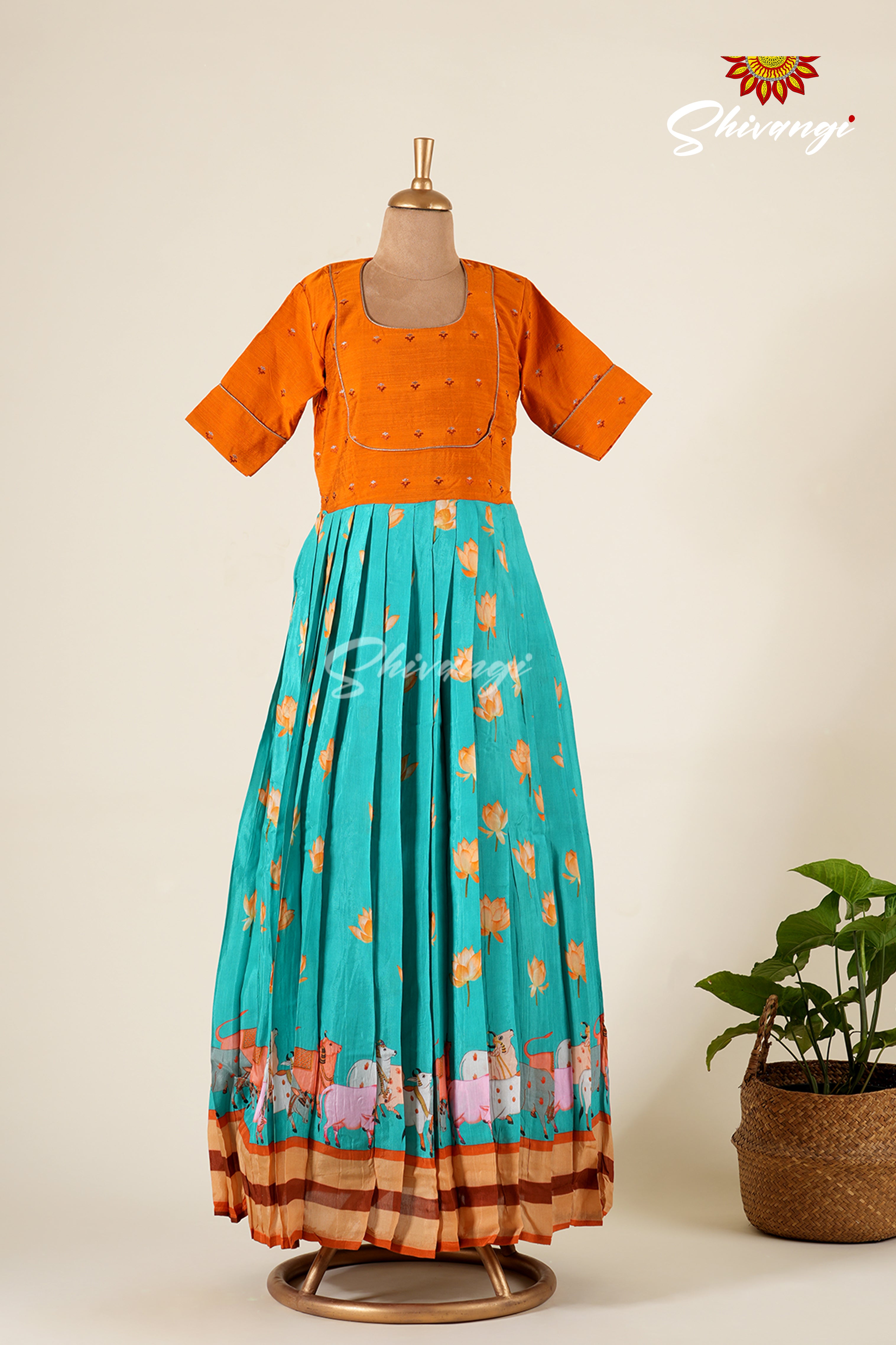 Traditional pattu Kalamkari Long Gown for weddings and functions, Trad –  siyarasfashionhouse