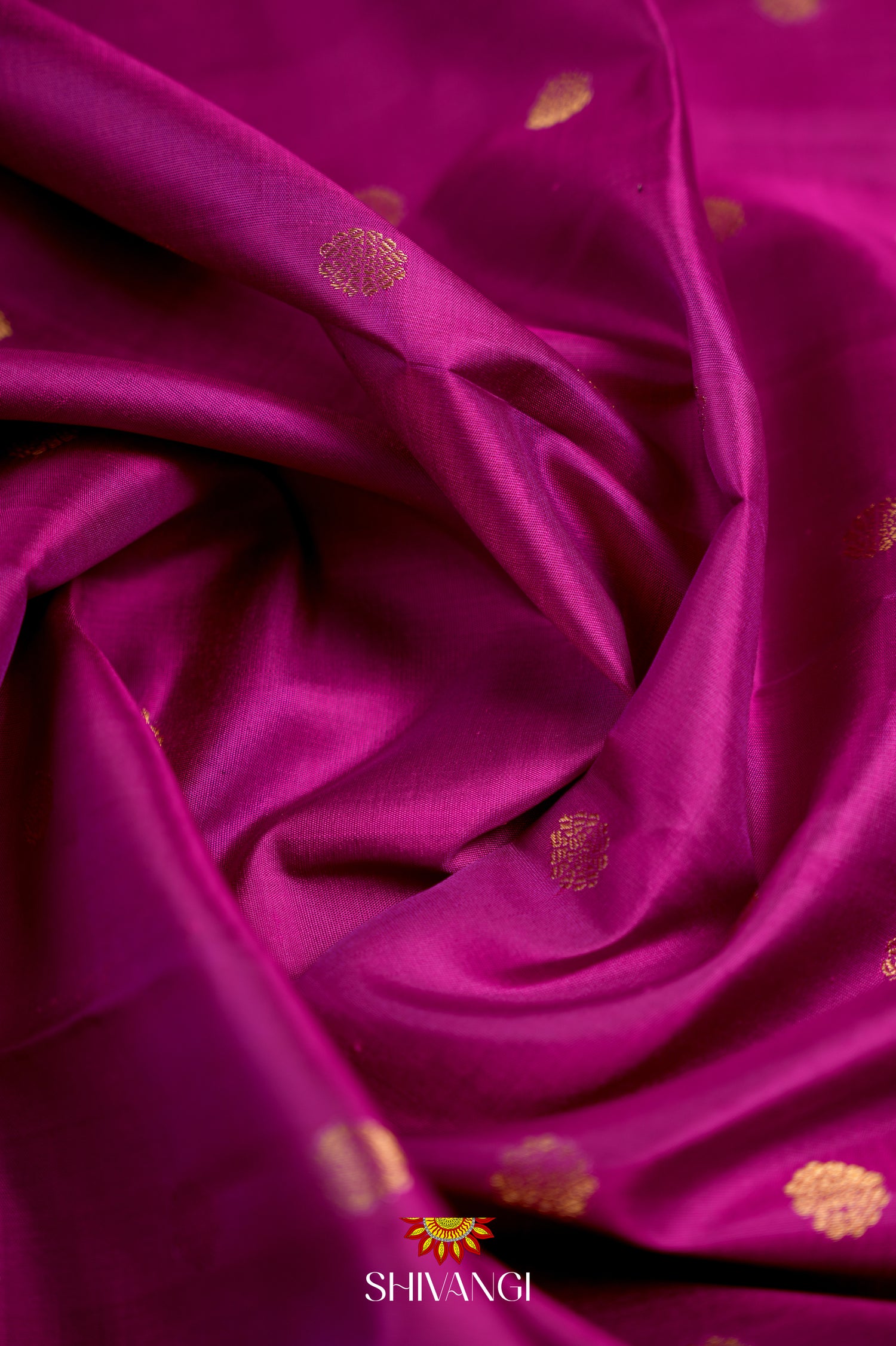 Magenta Golden  Butta  Kanchivaram Silk Saree With Zari Border !!!