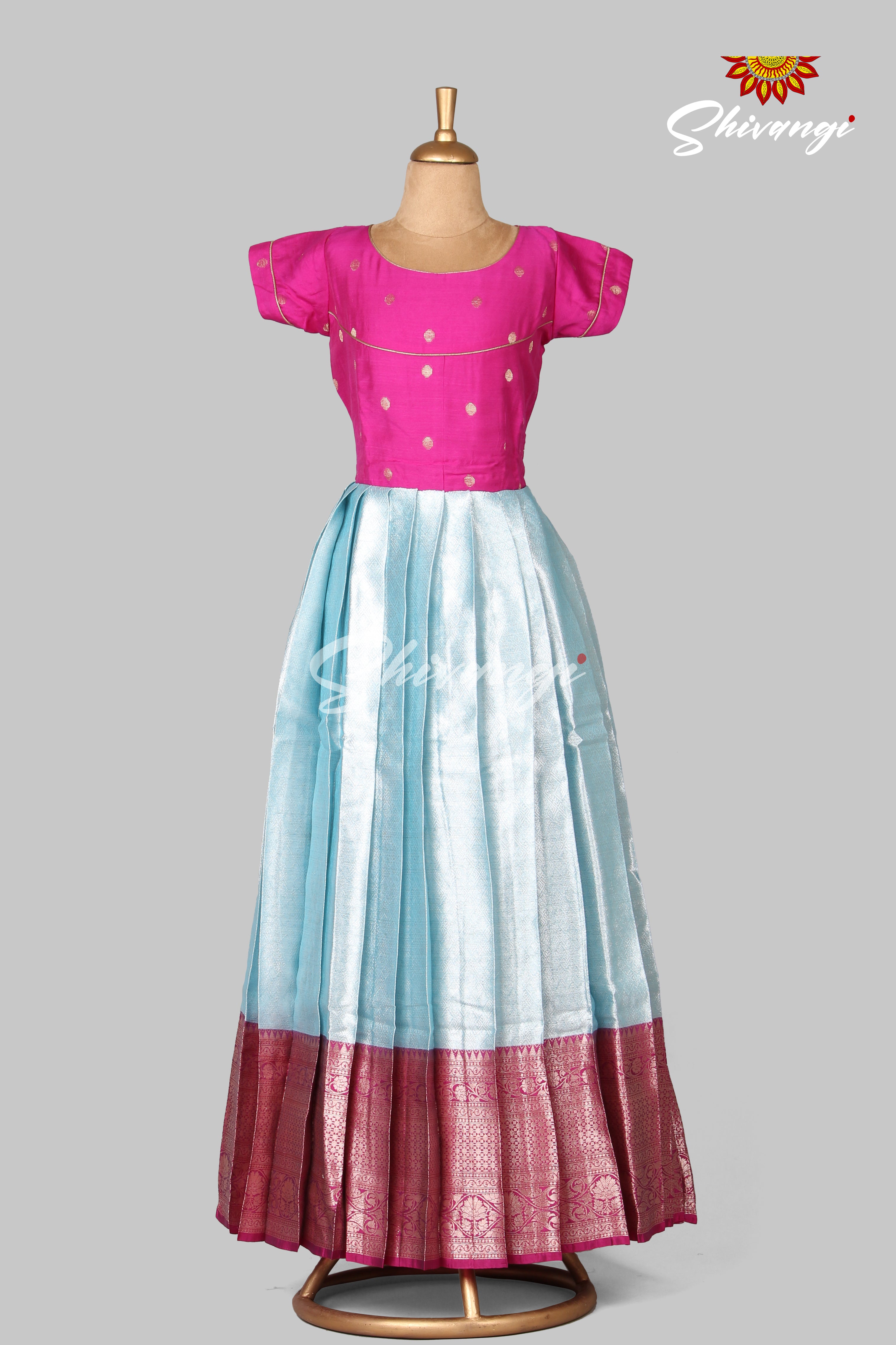 Pin by paddu on Dresses | Long gown design, Long dress design, Kids  designer dresses
