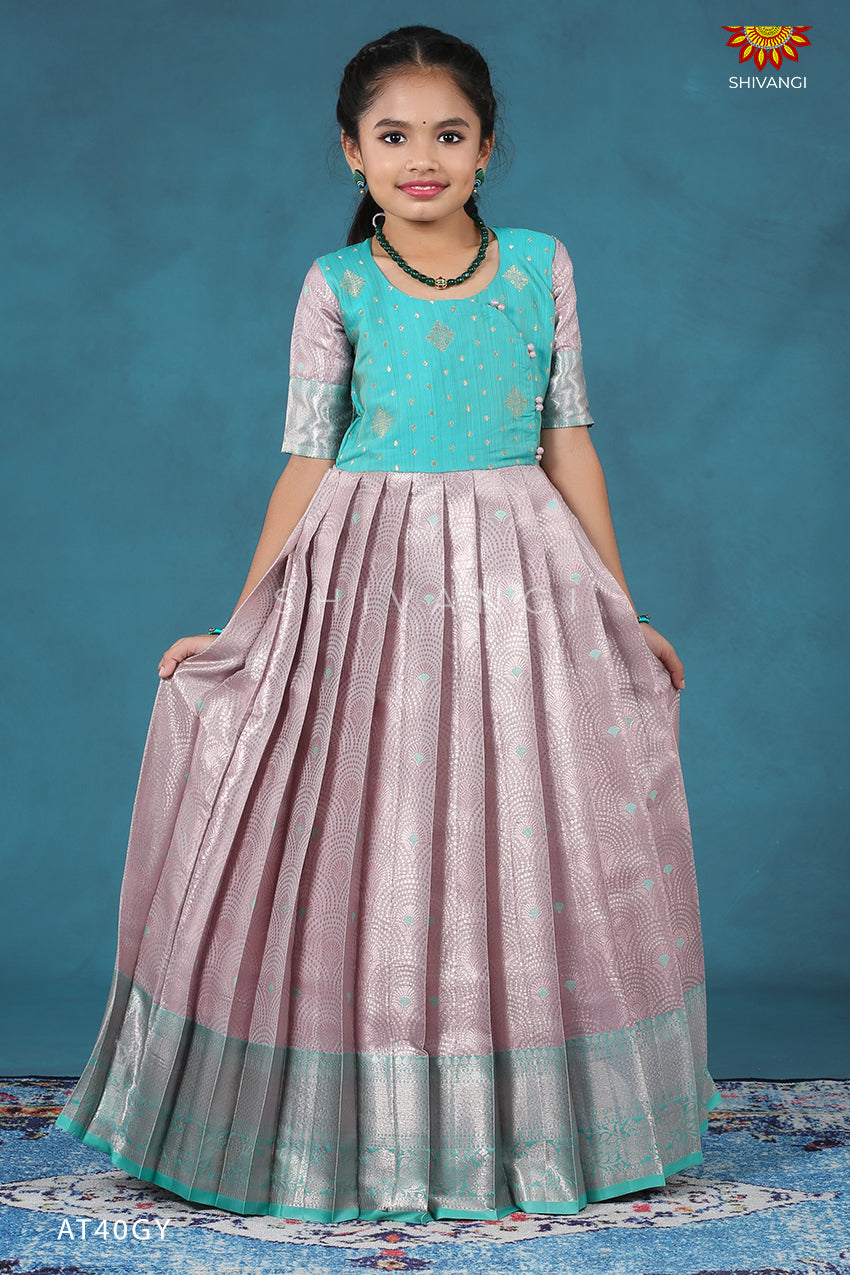 Pin by Rabyya Masood on Dressing Style Ideas | Pakistani formal dresses,  Simple pakistani dresses, Casual bridal dress