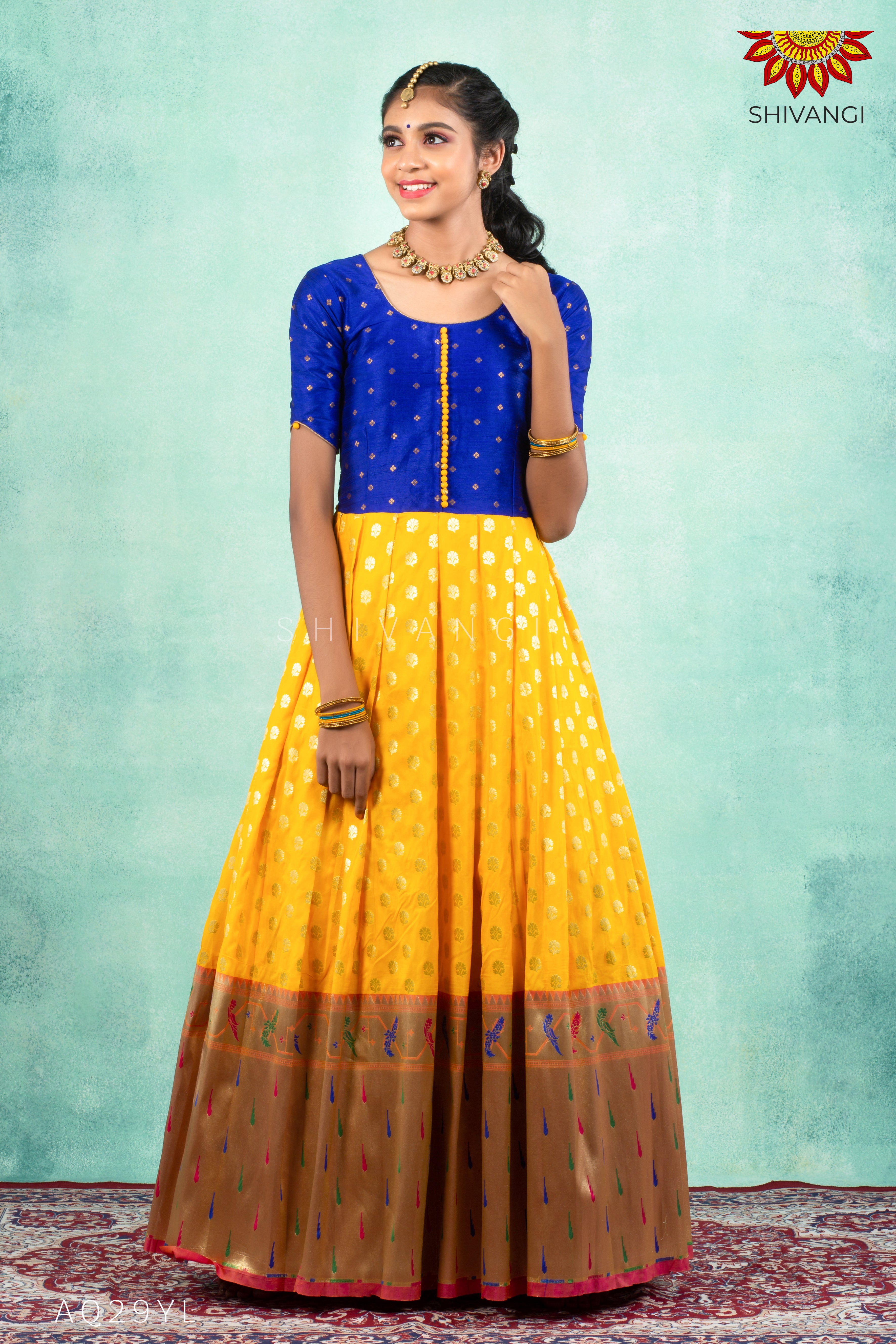 gown paithani dress design Paithani Gown Paithani Kurti Designs Paithani Kurti :) Months Of Hard Work Finally Paid Off! #proud